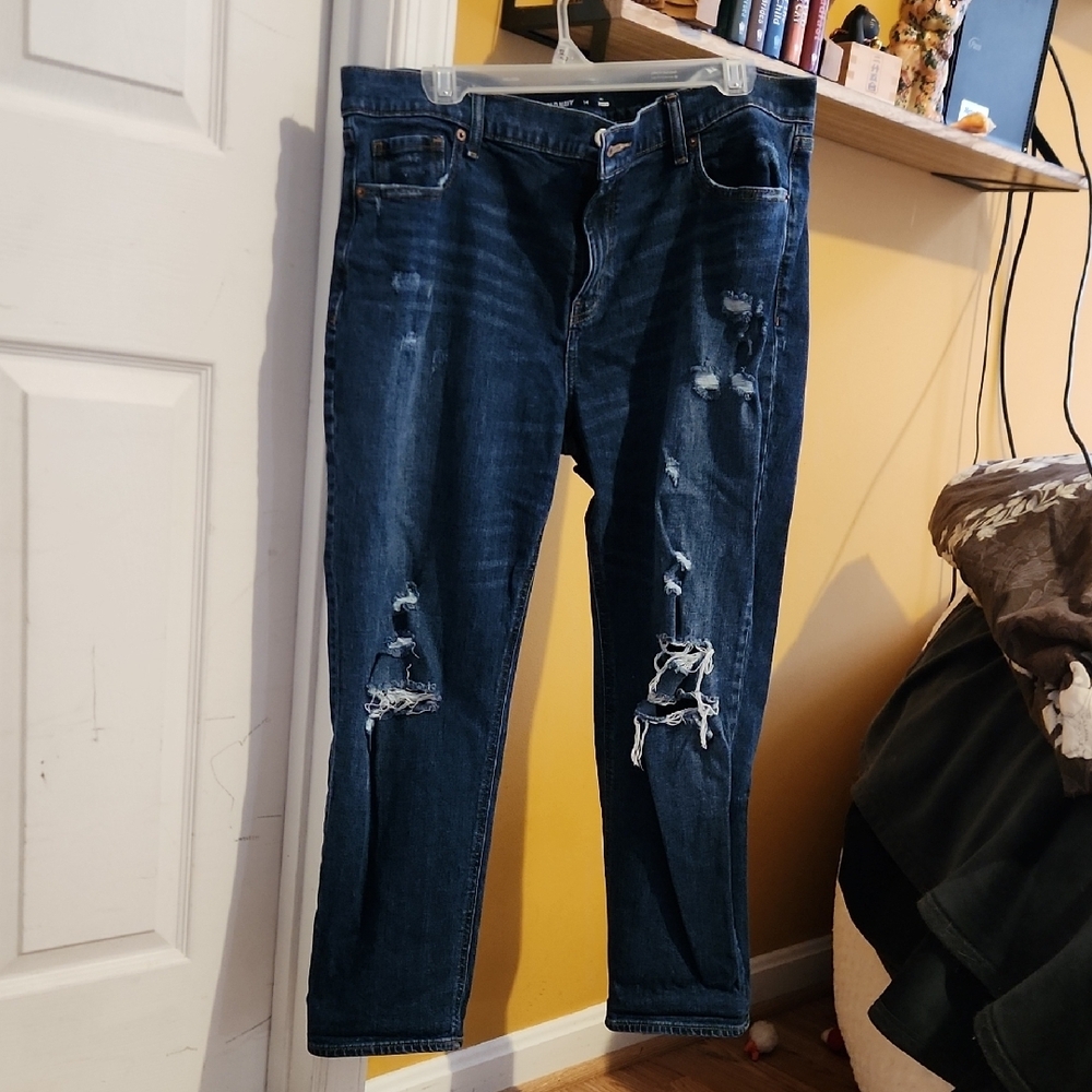 Old Navy Mid-Rise Boyfriend Jeans